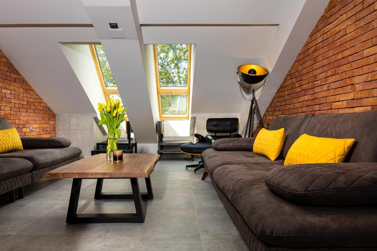 Appartamento Industrial-Style 2Bd Loft With Parking Spot By Flat Mаnager Plovdiv Esterno foto