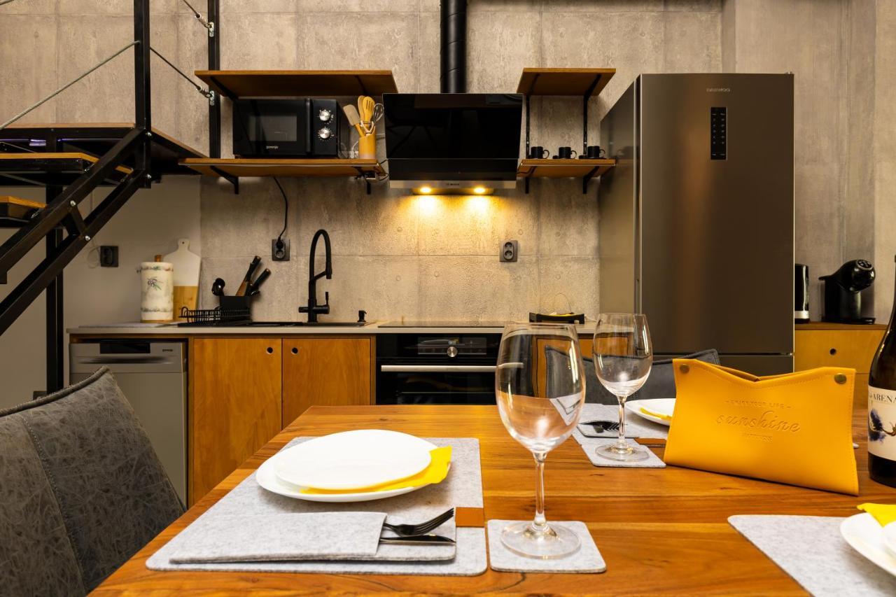 Appartamento Industrial-Style 2Bd Loft With Parking Spot By Flat Mаnager Plovdiv Esterno foto