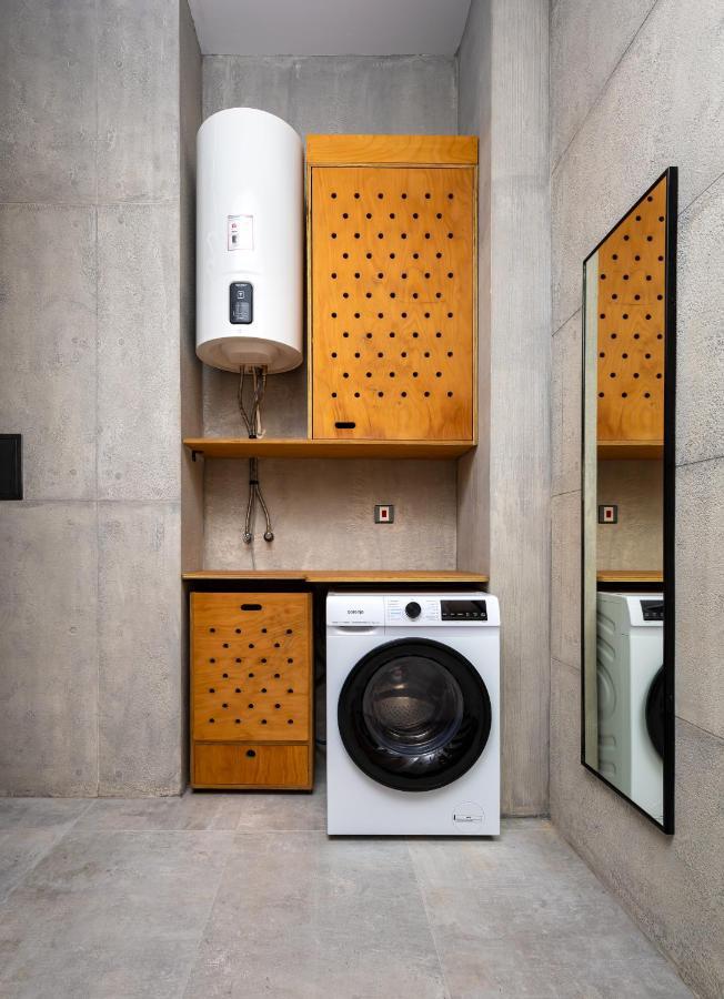Appartamento Industrial-Style 2Bd Loft With Parking Spot By Flat Mаnager Plovdiv Esterno foto